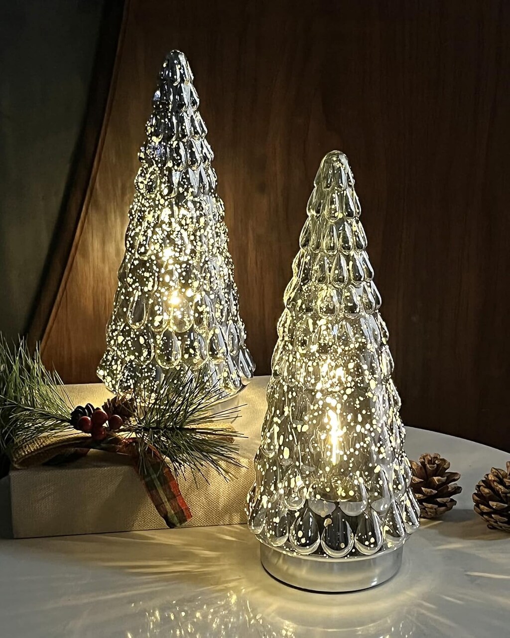 Silver Mercury Glass Christmas Tree(	Silver)4.4"D x 4.4"W x 10"H